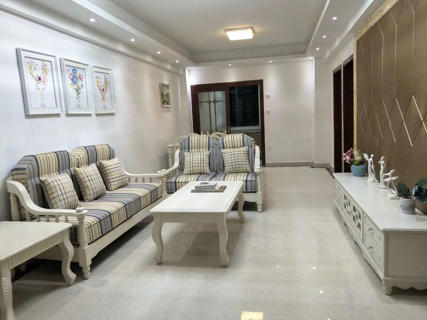 深圳南山西丽《盛景美居》2栋大型统建楼 带停车场 均价21000元