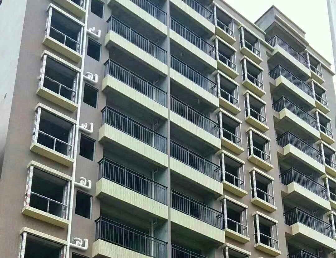 东莞松山湖小产权房《柏朗公馆》地铁口200米 均价3688元起