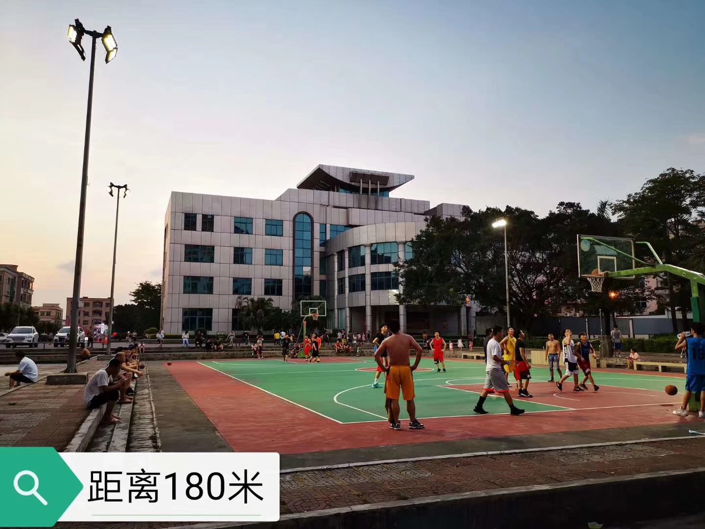 东莞寮步凫山商业街旁《壹米公园》小产权房出售  自带停车场 均价3780元起