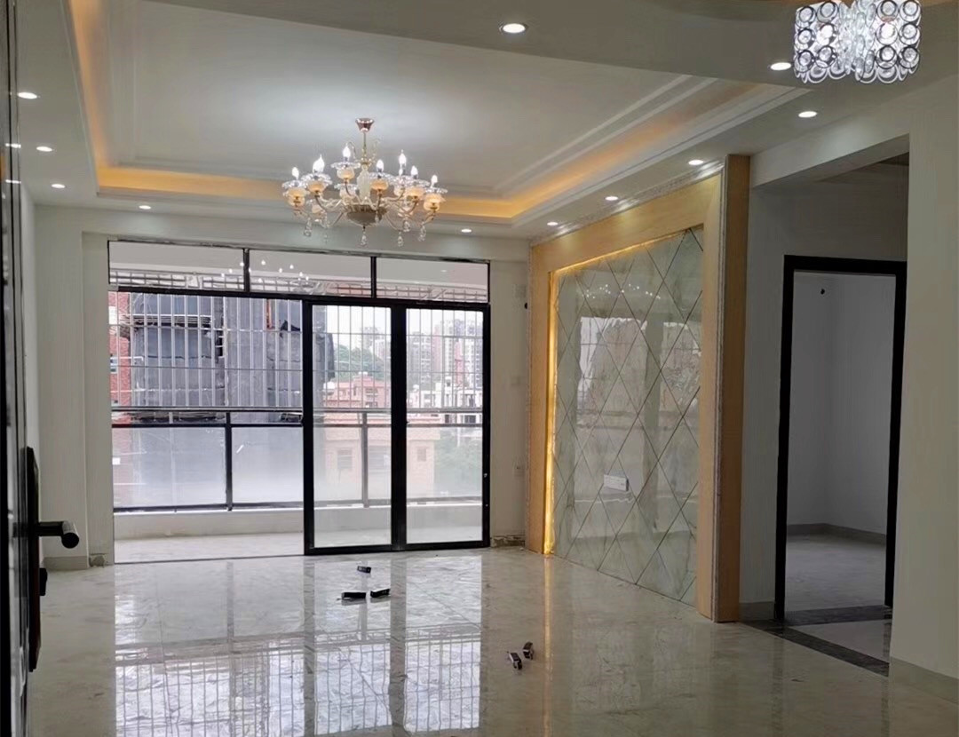 东莞大岭山马蹄岗《松湖湖美居》小产权房楼盘 大飘窗 大阳台 均价4800元