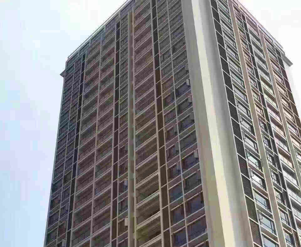 光明白花洞小产权房《万福大厦》原始精装户型 户户大阳台和飘窗 带停车场 总价67万起