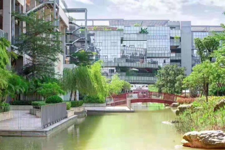 东莞南城小产权房《凯风世纪广场》首付5万起，大型花园小区房 带停车场 天燃气 精装修交房 