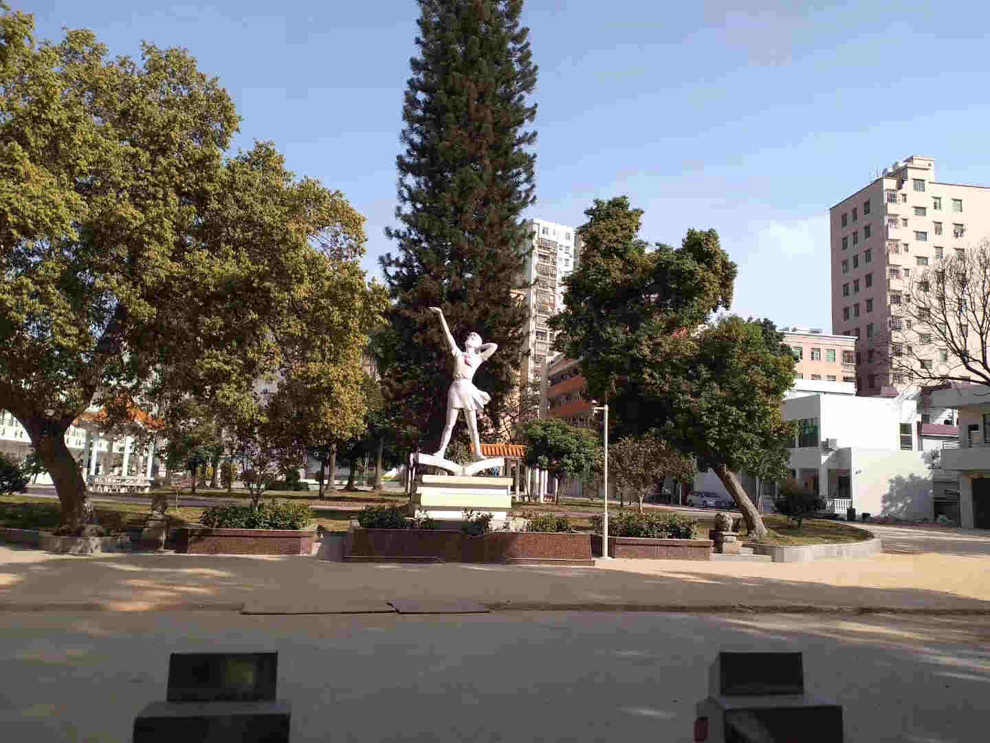 东莞长安沙头《明和居》小产权房 大马路第一排 带停车场 单价3880元起