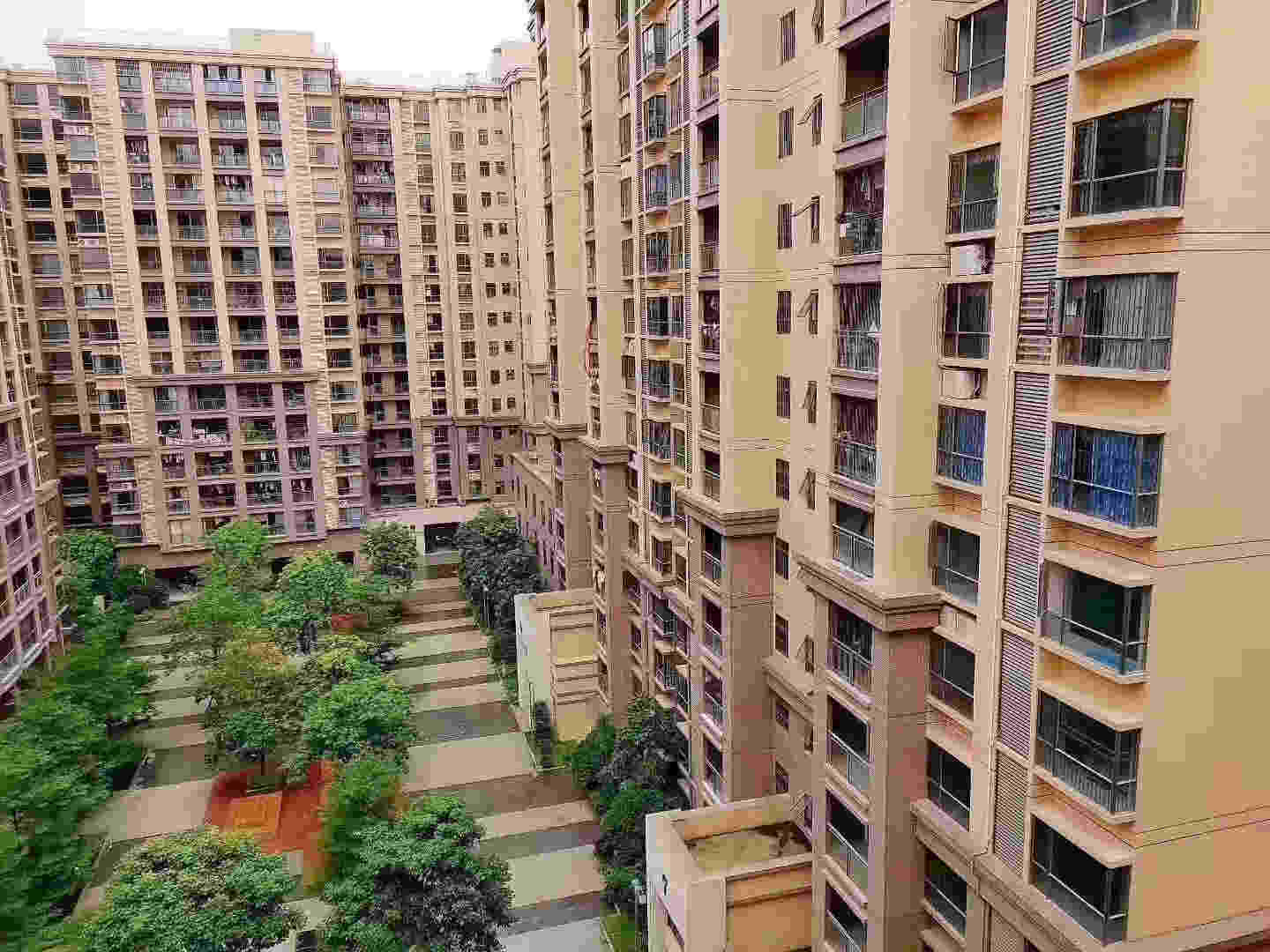 长安建安路8栋大型花园统建楼《中心花园二期》带天燃气和停车场 精装交房