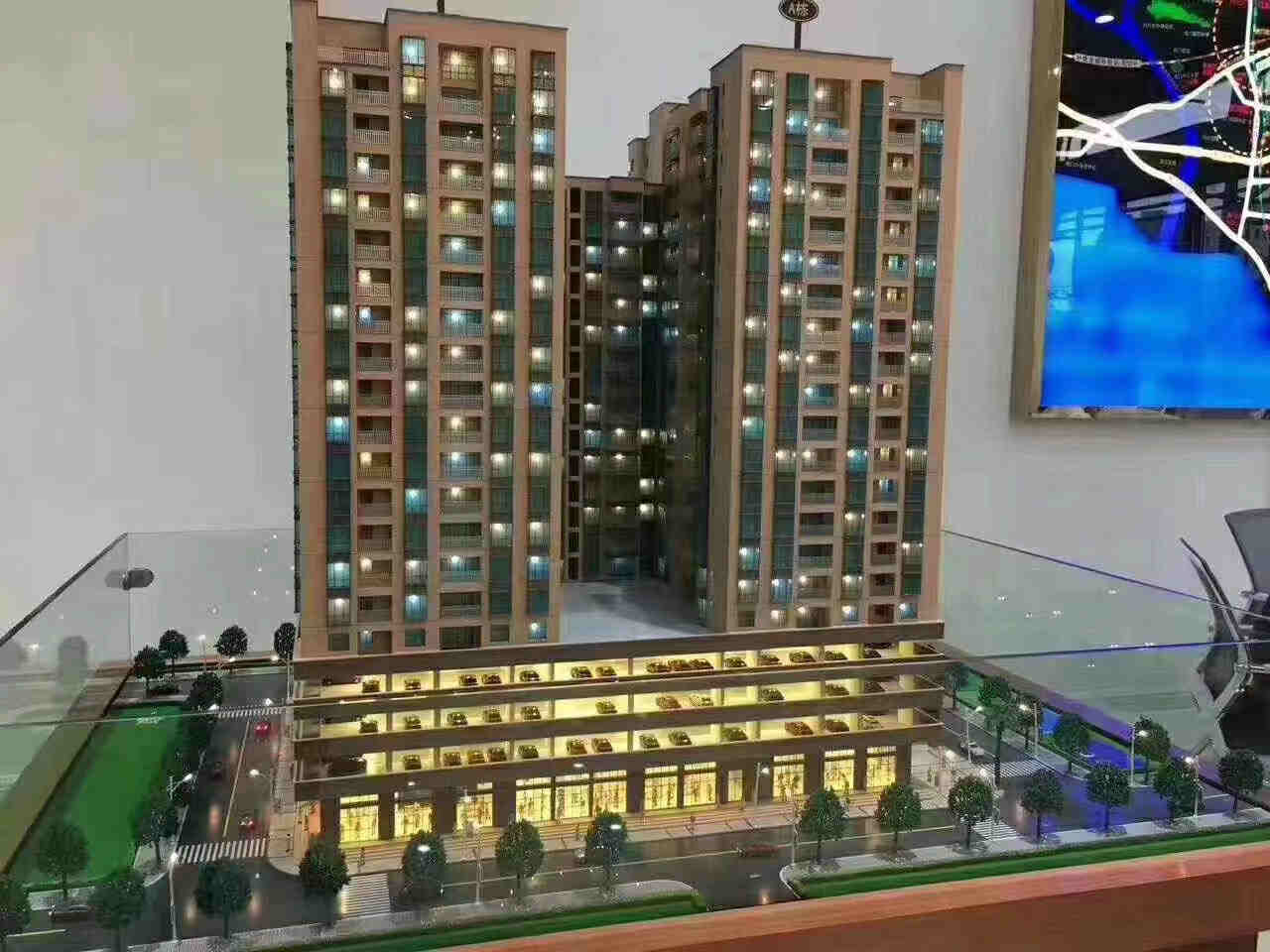 长安中心区三栋大型花园社区《隆腾阁》有空中花园和停车场、天燃气 均价6680元起