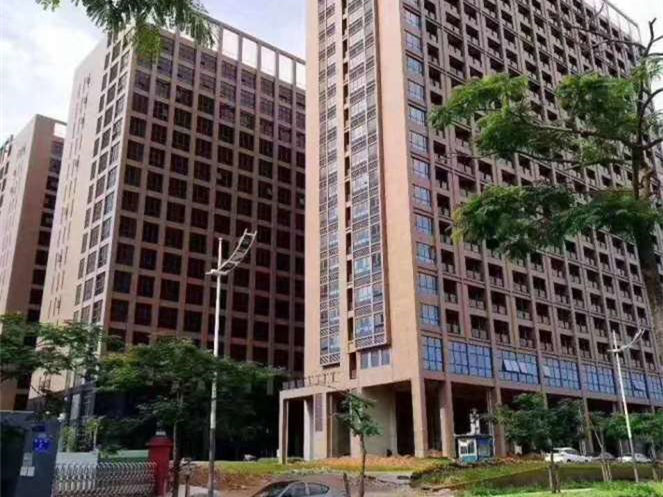 观澜4栋大型花园统建楼《高新花园》精装修 带天燃气、大阳台和地下停车场