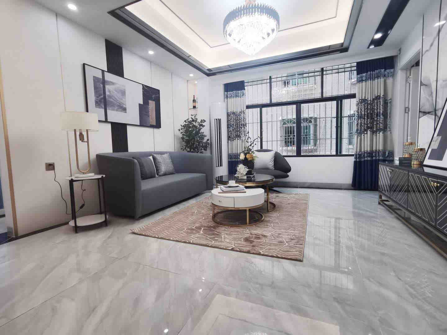 石岩应人石小产权房《幸福公园里》原始精装三房两厅户型，总价148万每套