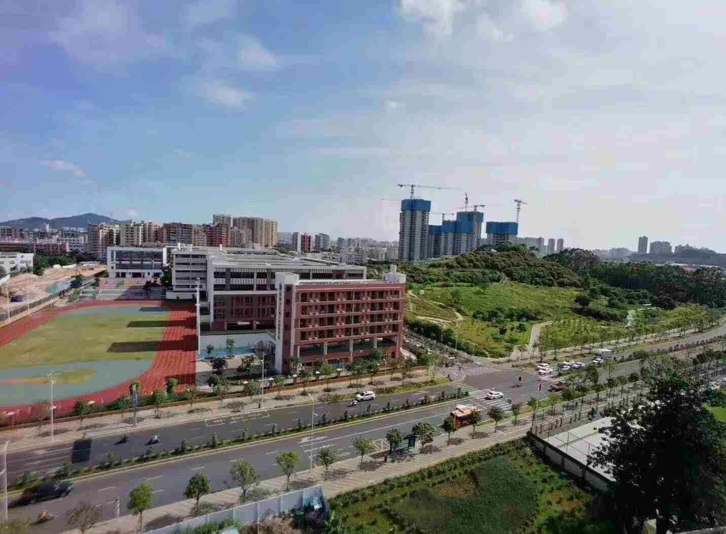 公明马山头合水口地铁站150米《瑞峰豪庭》小产权房，毛坯原始户型，分期3年