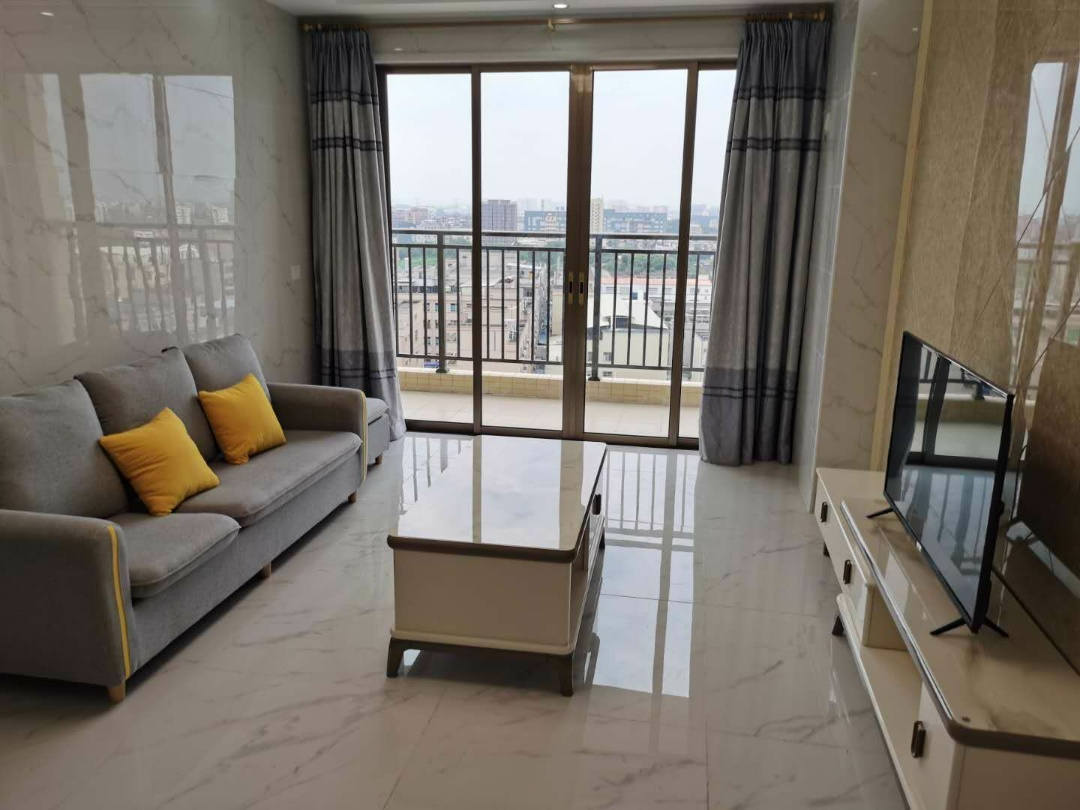 东莞石排小产权房《东江御景湾》精装修交房，带家私，拎包入住，分期5年