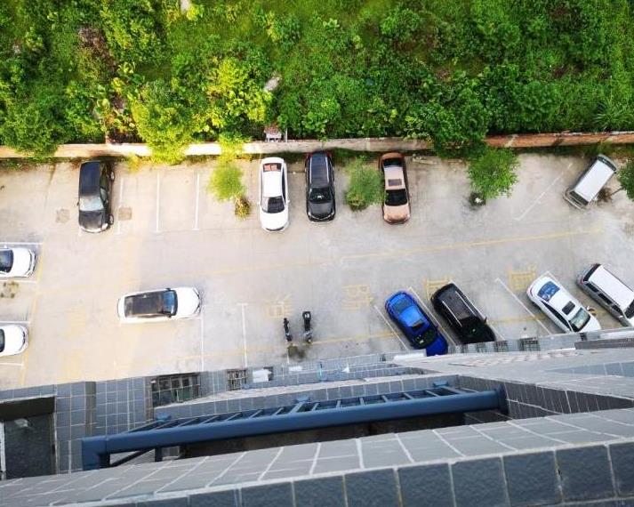 塘厦林村新楼盘出售《林村公馆》首付16万起，70年产权，证件齐全，自带停车场