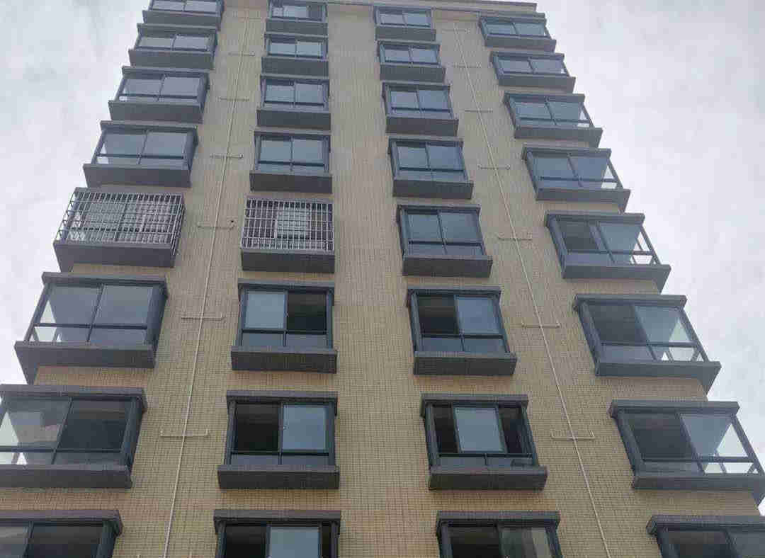 厚街南环路《书香雅苑》绿本房小产权，永久性产权，学校零距离，均价3880元起