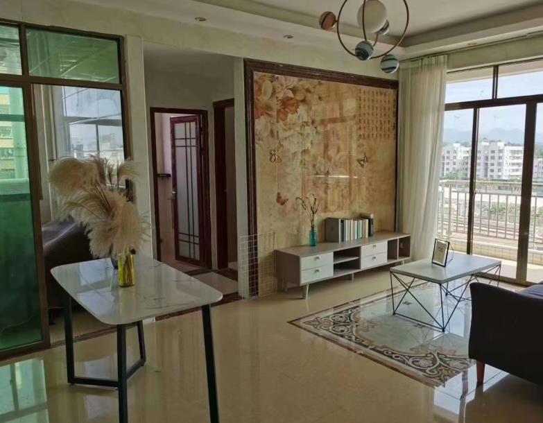 长安厦边《畔山佳园》马路边小产权房，无敌采光，轻轨站680米，发绿本