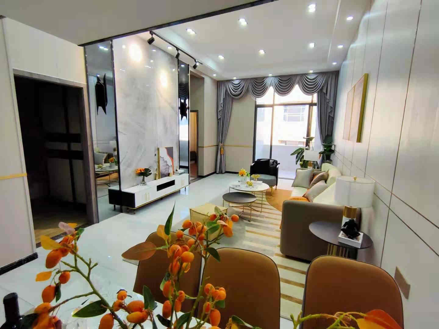 宝安石岩石龙仔《国际花园》3栋大型花园统建楼，原始户型，带天燃气和停车场