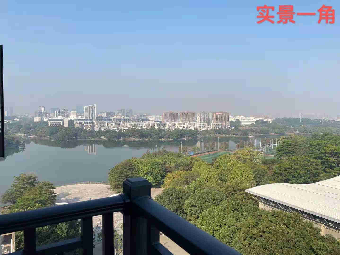 松山湖CBD《荷畔花园》4栋封闭式花园小区统建楼，自带停车场和天燃气