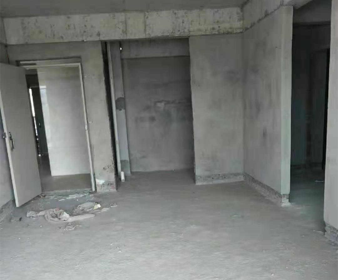 大岭山杨屋新盘《松湖畔岛》小产权房，封闭式管理，楼下免费停车场，分期3年