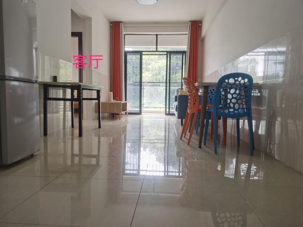 东莞凤岗塘沥两栋精装《依山郡》临深小产权房 使用率高 1：1停车位