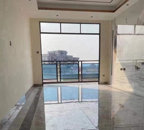 东莞厚街中心小学旁《湾际一品》小产权房 商业中心完美配套 70年产权 车位充足 首付3成