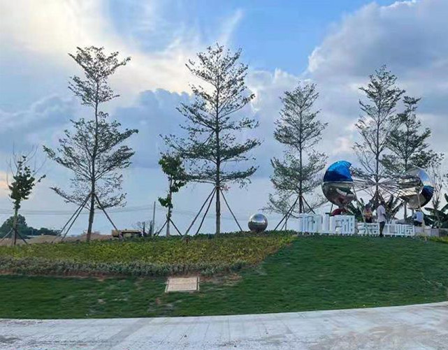 东莞企石上洞小产权房《盛世年华》70年产权公园旁 自带停车场 只要2680起