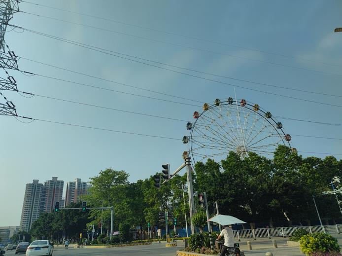 东莞虎门国际购物中心旁《天虹壹号》小产权房 最中心地段 地标 公园 夜市都在家门口