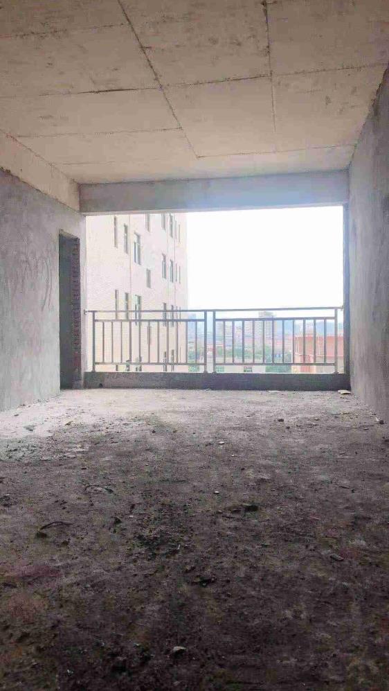 东莞大岭山下高田小产权房《君悦豪庭》地铁口 公园学校旁 南北通透 方正实用 首付三成