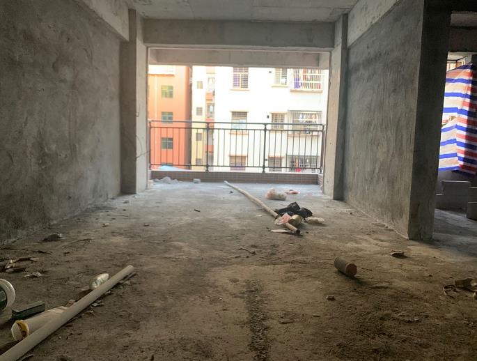 长安新农村两栋统建楼《鑫安家园》万科广场旁 公园小学商场配套齐全 首付3成