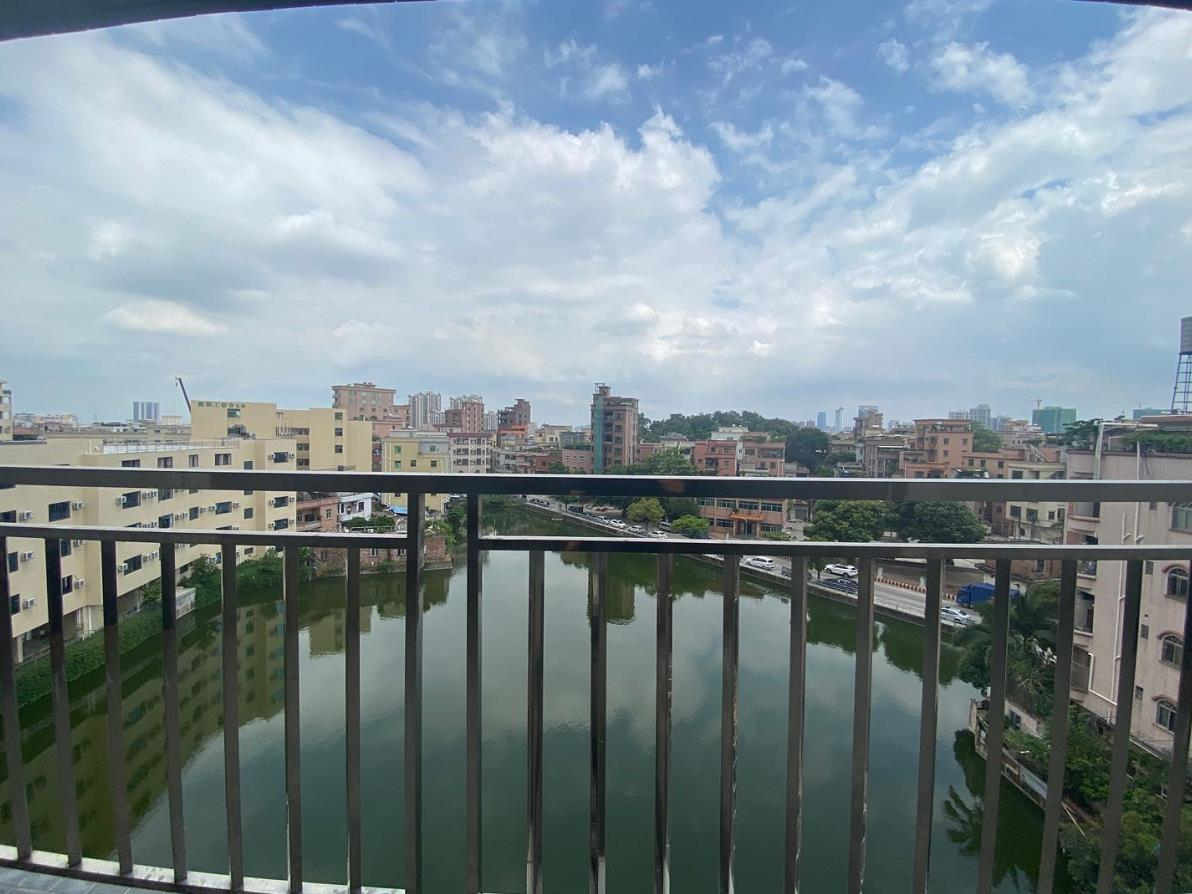 东莞厚街新塘小产权房《新悦花园》地铁口 人工湖旁 环境优美 首付4成