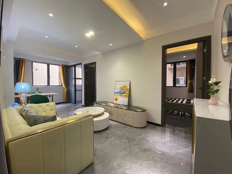 深圳福永稔田《新湖名苑》双地铁口小产权房 历史遗留 凤凰山森林公园旁