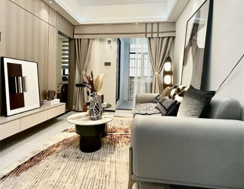 宝安西乡《黄麻布新盘》背靠凤凰山 出门商业街 高回报精装电梯房