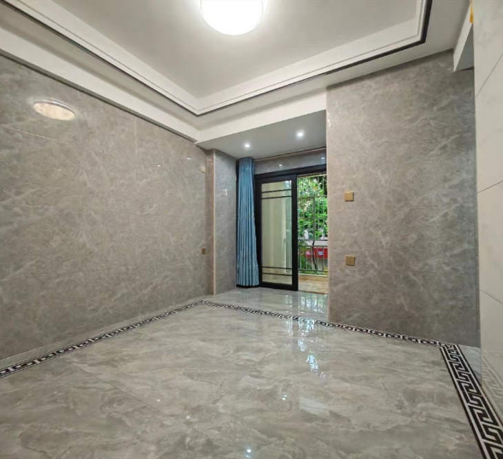 龙岗坪地《环城壹号》富坪站地铁站 一房一厅的价格39.8万买精装三房 首付3成